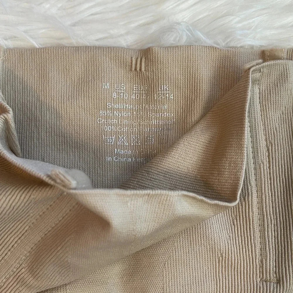 NWOT! Women’s high waist body suit shapewear Medium - Picture 7 of 7